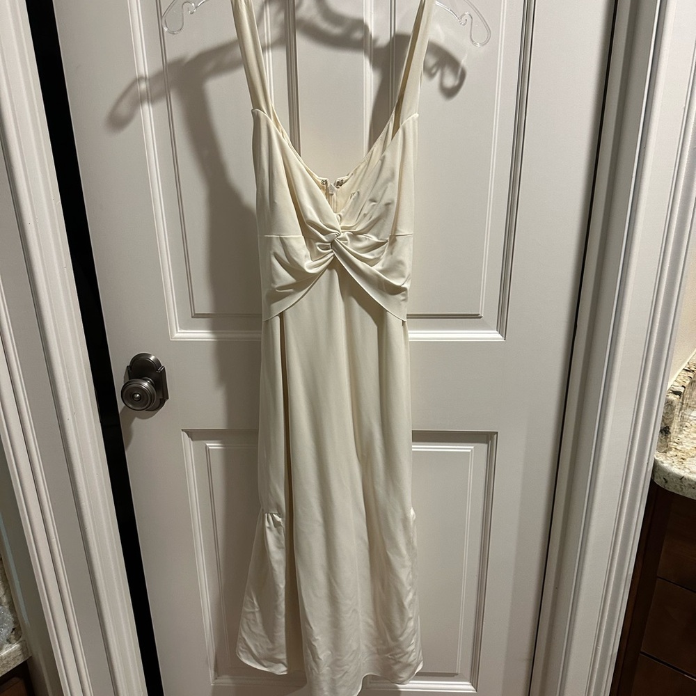 Vera Wang Cream Chemise